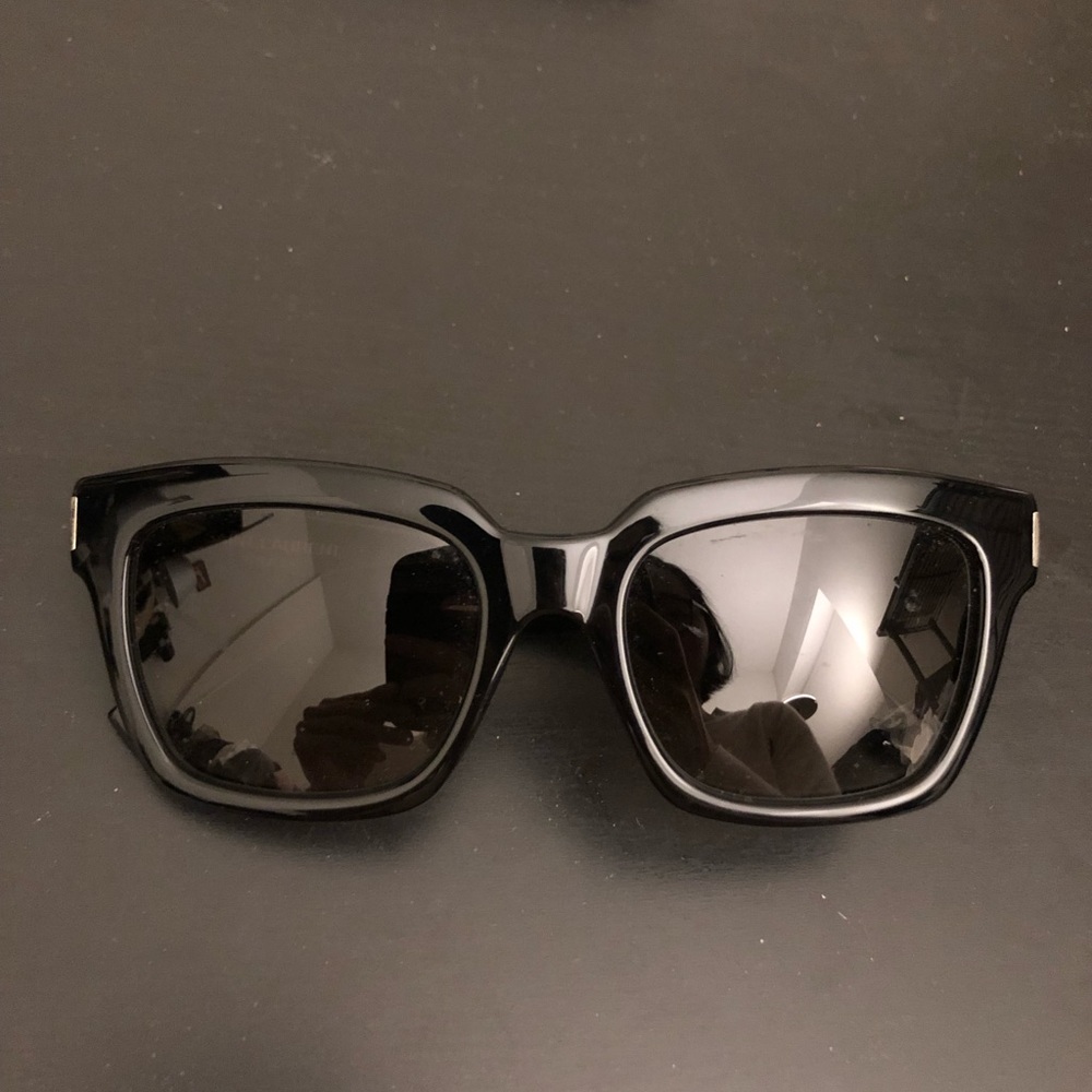 Saint Laurent sunglass